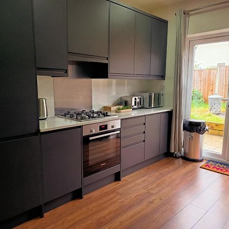 Spacious 3 Bed Flat Belvedere Dartford Eksteriør billede